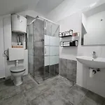 Mimi - Airport Apartman *