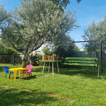 Mimi - Airport * Póla