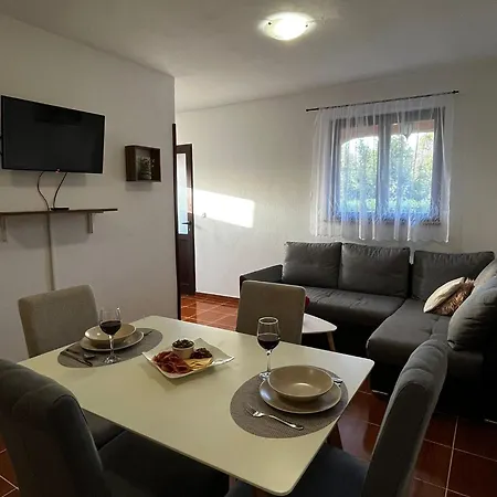 Mimi - Airport Πούλα